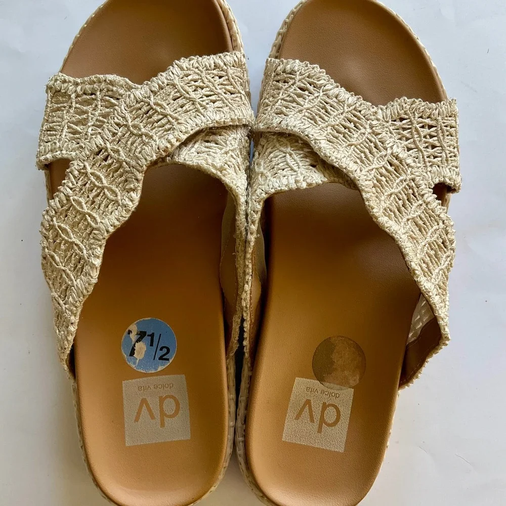 DV Dolce Vita Sugar 7.5 Crochet Woven Platform Sandals Tan Crisscross Slide Boho